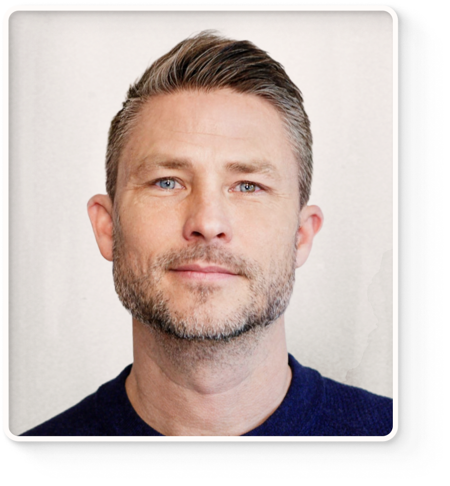 tom-headshot-frame
